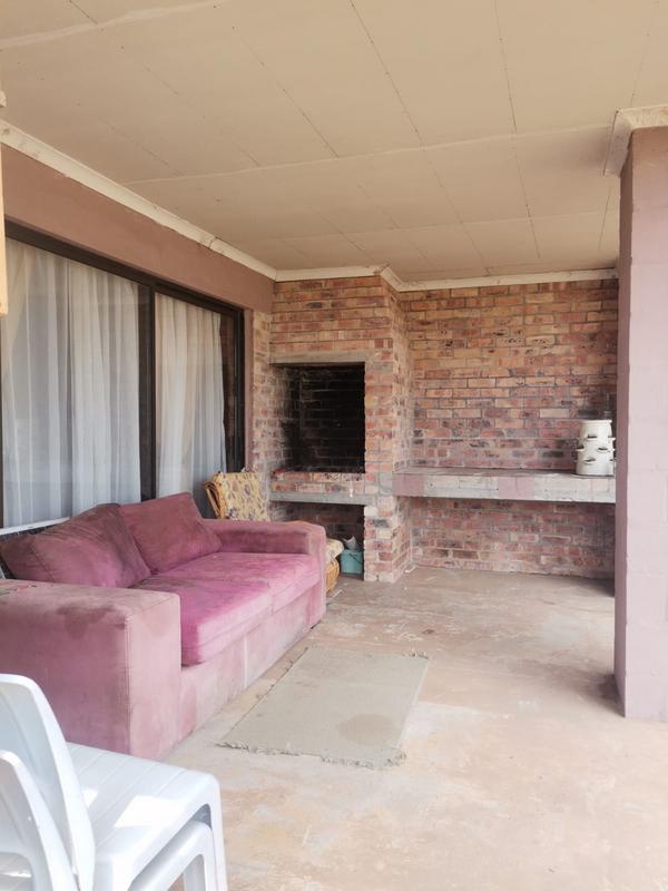 2 Bedroom Property for Sale in Albertinia Western Cape